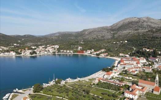 Slano parcela na moru